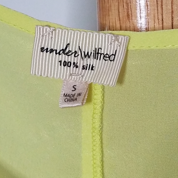 Aritzia under\wilfred Yellow Nostalgia Silk Camisole Size Small - Picture 4 of 6